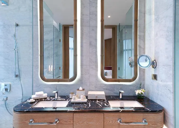 Nustar Hotel 5*