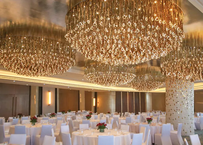 Hotel Nustar Cebu