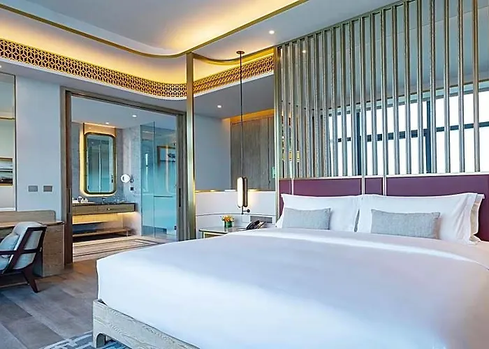 Hotel Nustar 5*