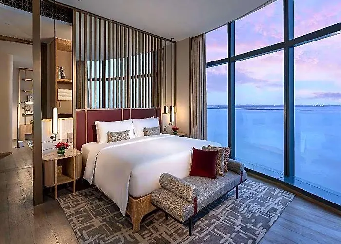Nustar 5* Cebu Stadt