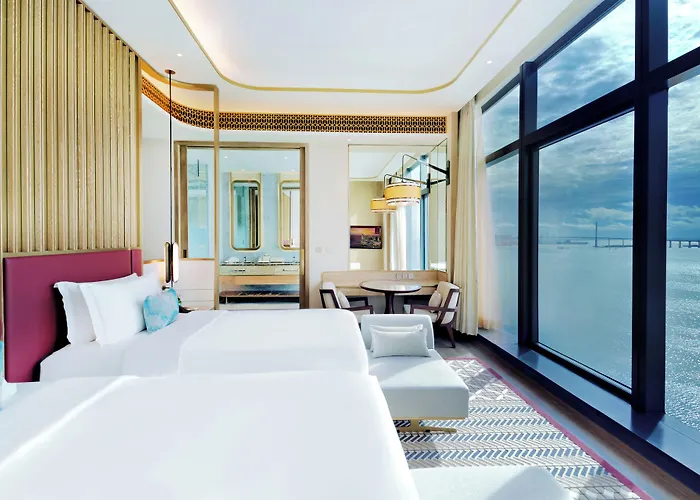 Hotel Nustar Cebu